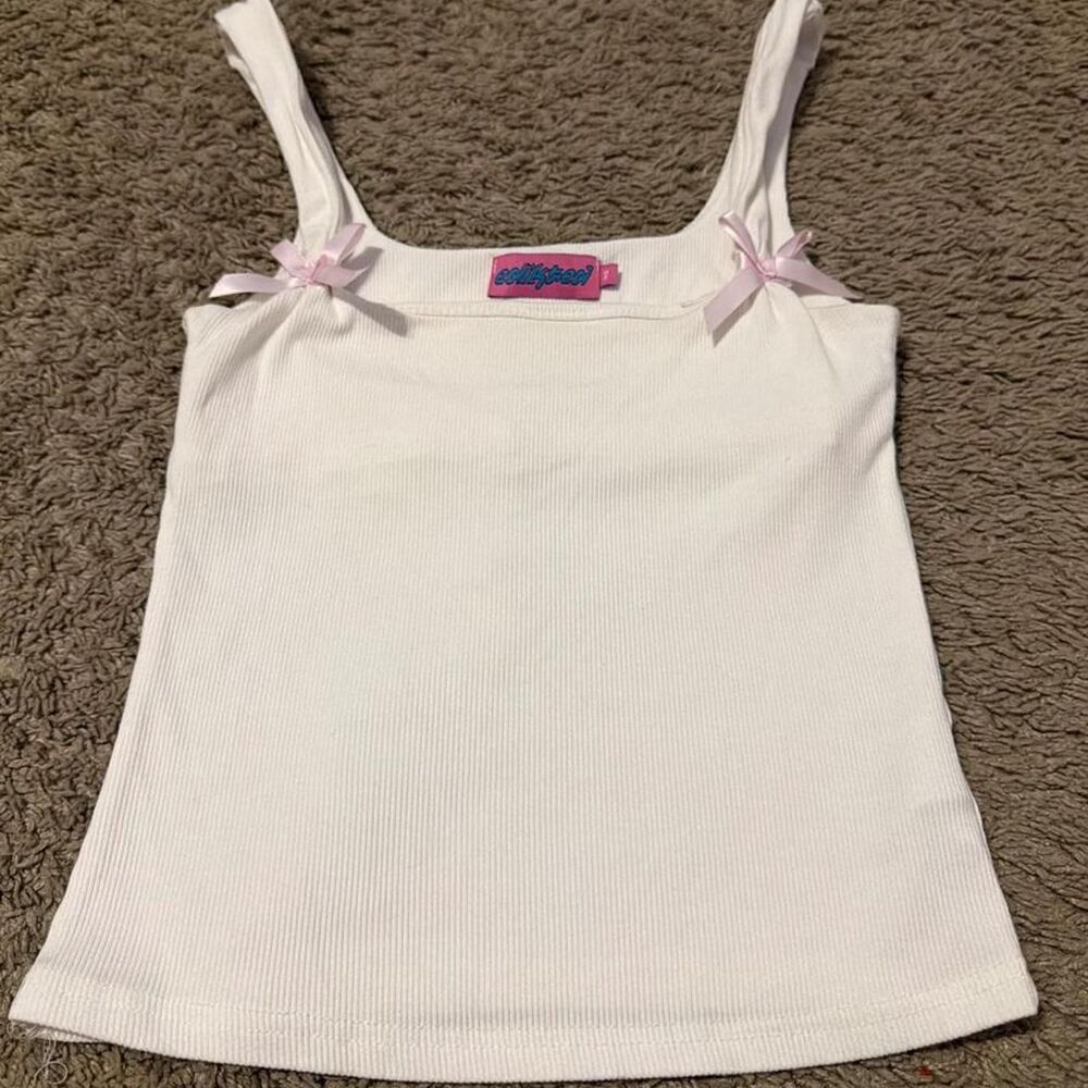 Edikted Women's White and Pink Vest